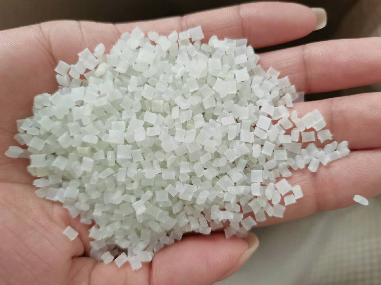 技術(shù)詳細總結(jié):尼龍塑料加工助劑問題大盤點